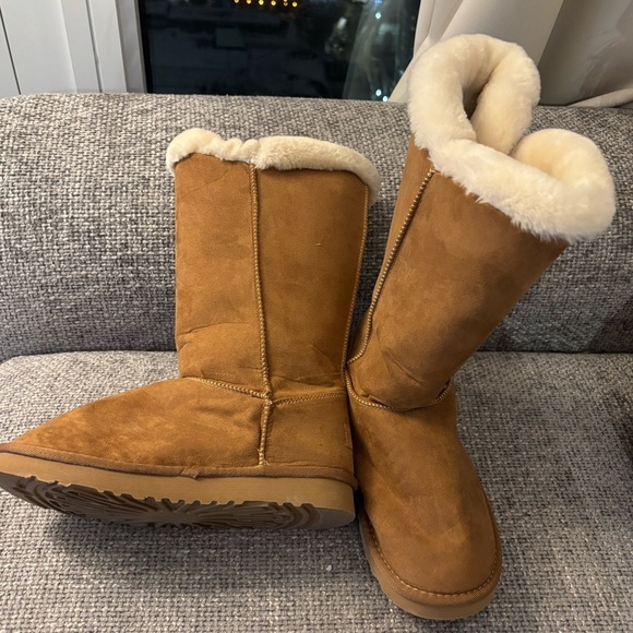 Brand new Cozy & Stylish Winter Boots 8 ( no box ) - Picture 11 of 12